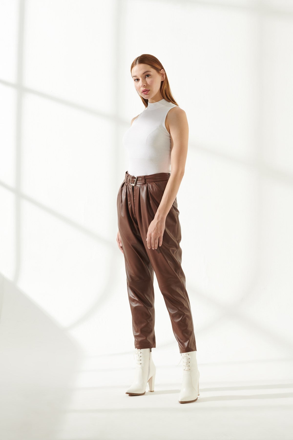 Gracie Women Brown Pleated Pants