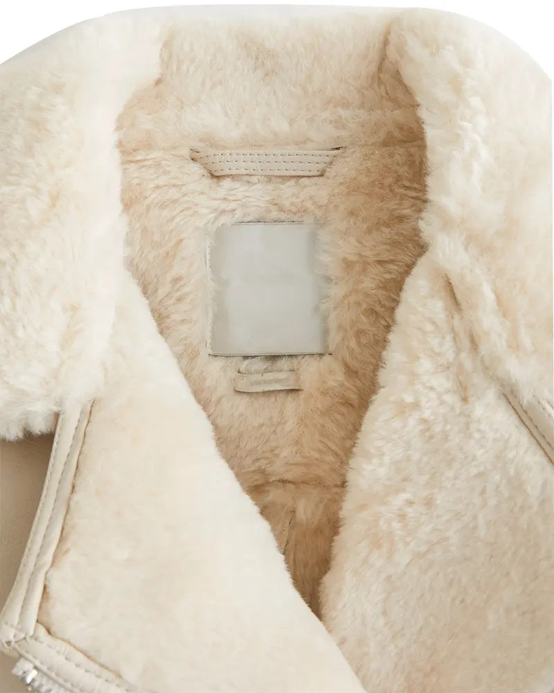 Women’s Beige Shearling Leather Jacket – Elegant Winter Outerwear 